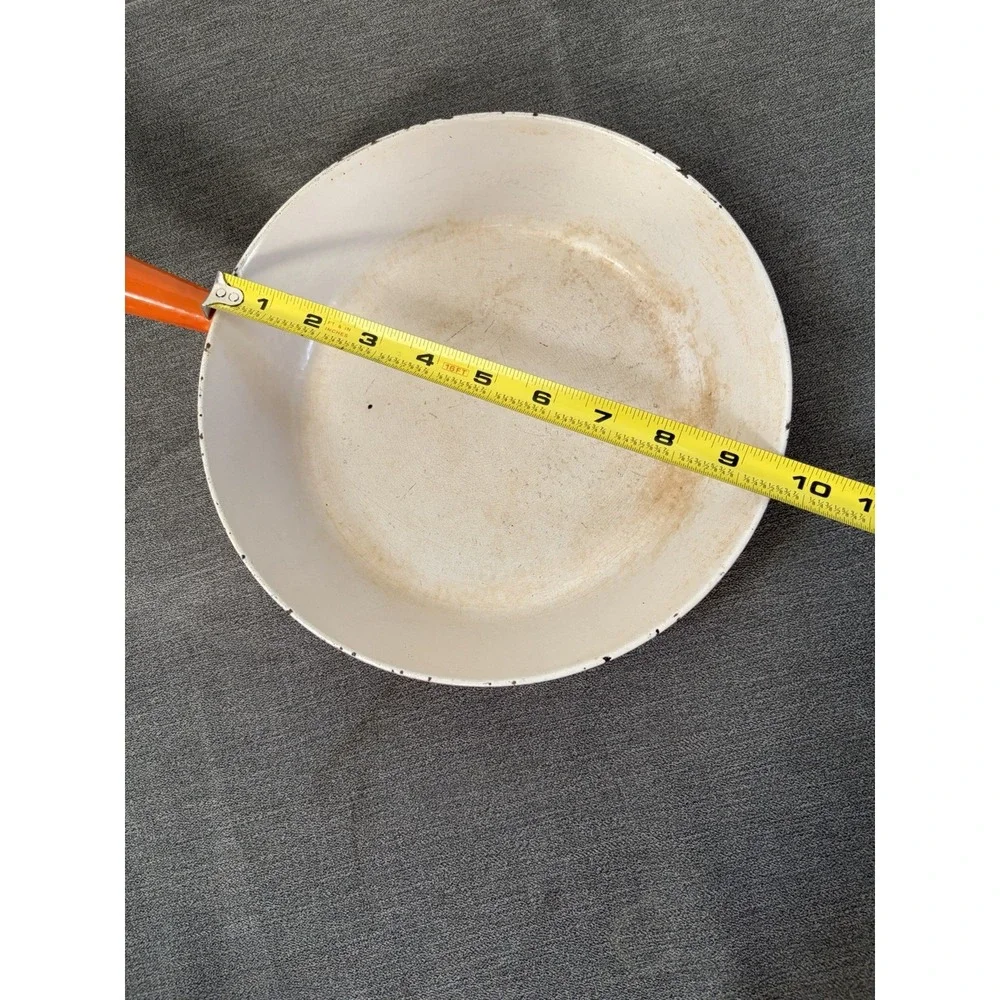 Vintage Le Creuset 24 Cast Iron Enamel Pan Skillet 9.5